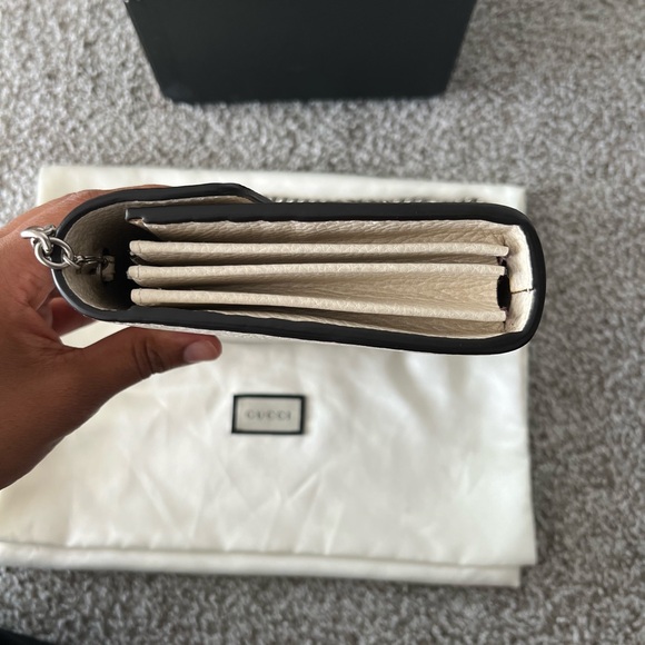 Gucci Dionysus Mini Leather Chain Wallet in White - Picture 6 of 9